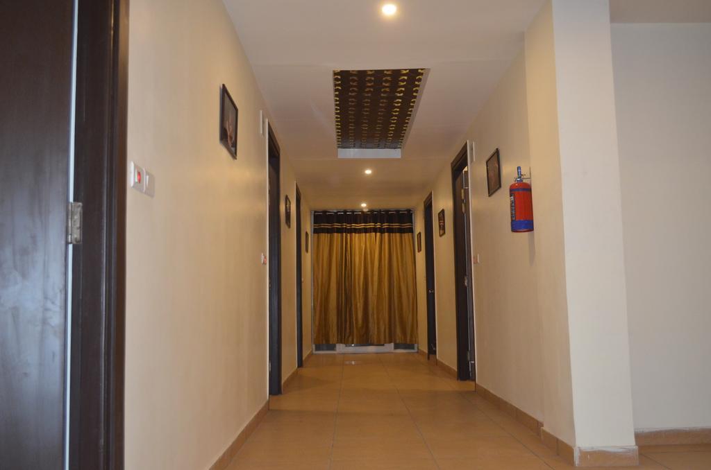 Red Orchid Otel Meerut Dış mekan fotoğraf