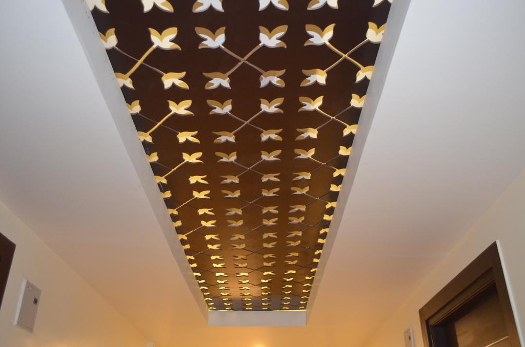 Red Orchid Otel Meerut Dış mekan fotoğraf