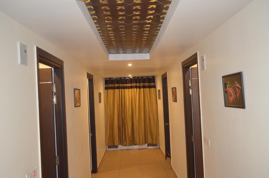 Red Orchid Otel Meerut Dış mekan fotoğraf