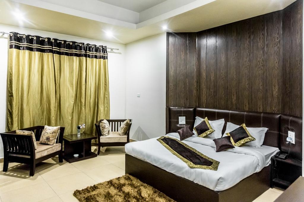 Red Orchid Otel Meerut Dış mekan fotoğraf